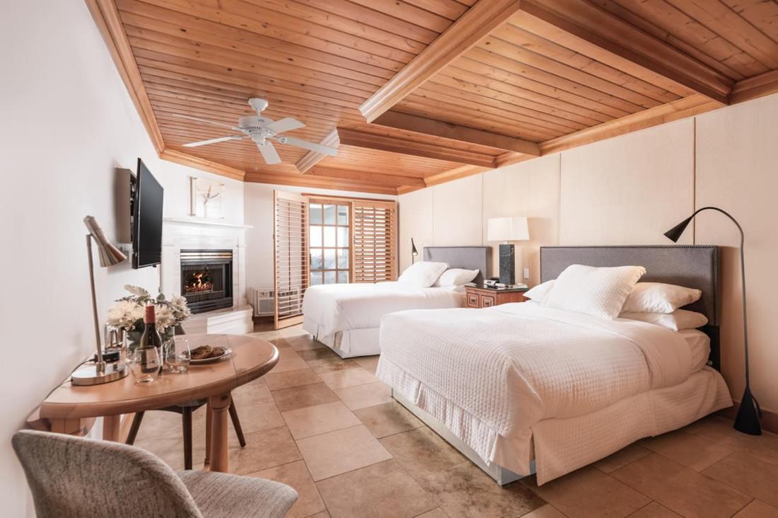 Inn On Summerhill Summerland Bagian luar foto