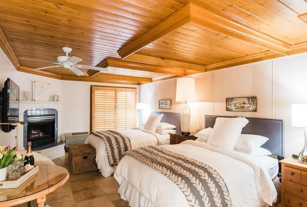Inn On Summerhill Summerland Bagian luar foto
